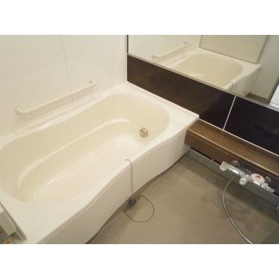 Room image 9