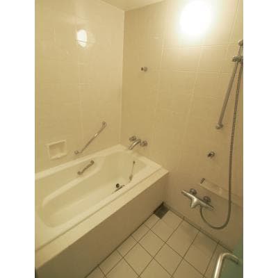 Room image 9