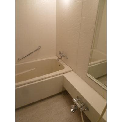 Room image 9