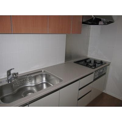 Room image 8