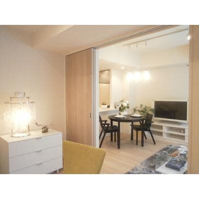 Room image 9