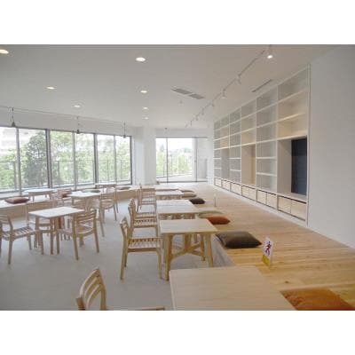 Room image 9