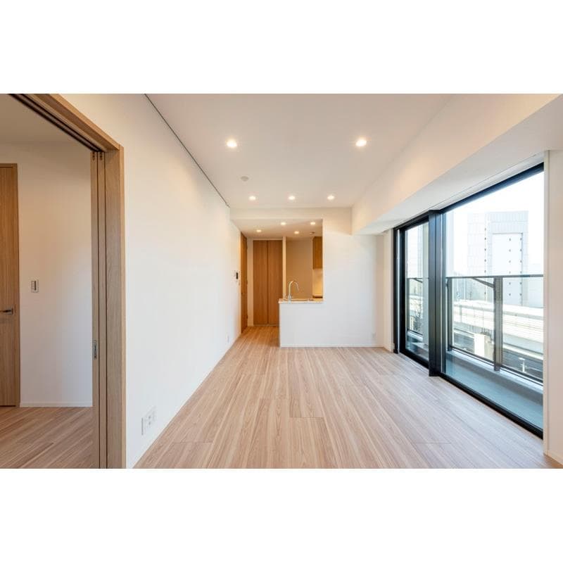 Room image 8