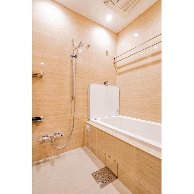 Room image 10
