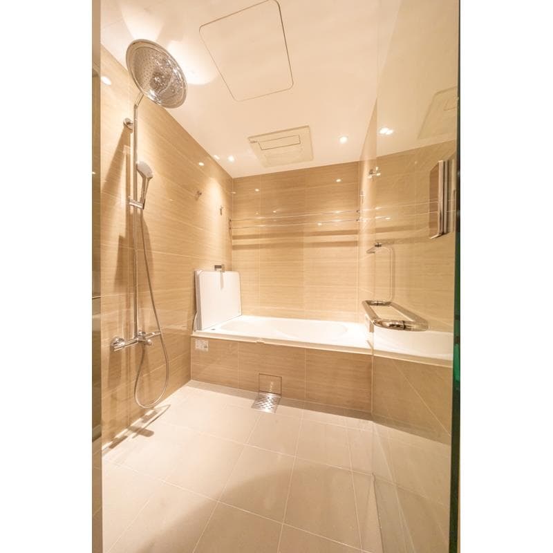 Room image 10