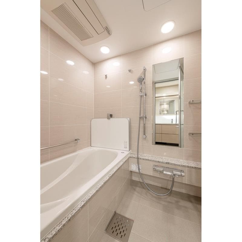 Room image 10