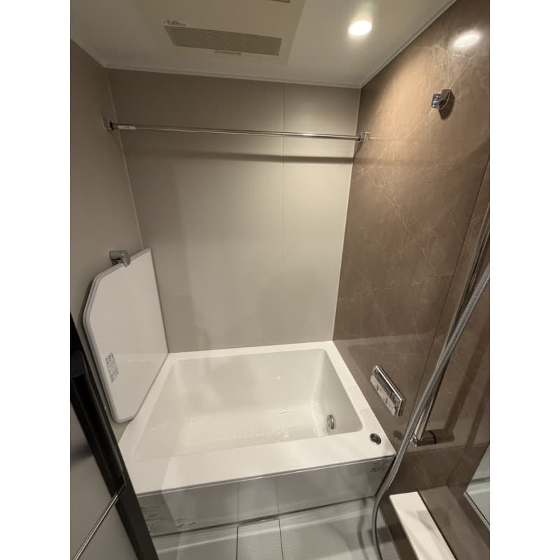 Room image 10