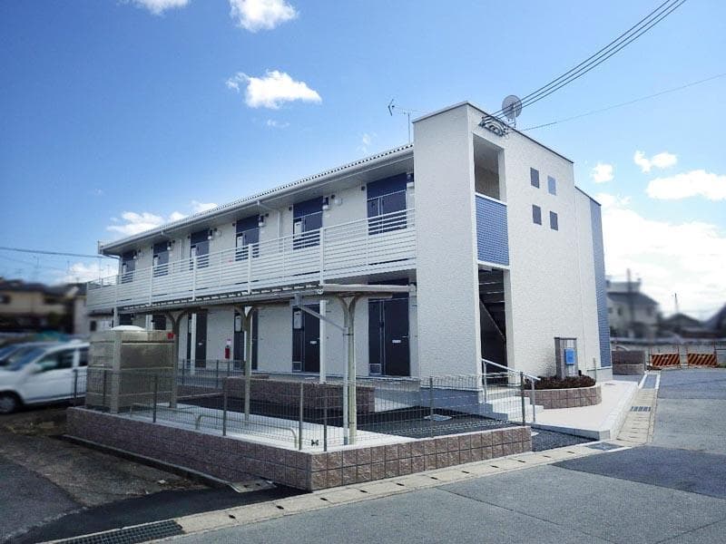 Main exterior of LEONEXT Hills