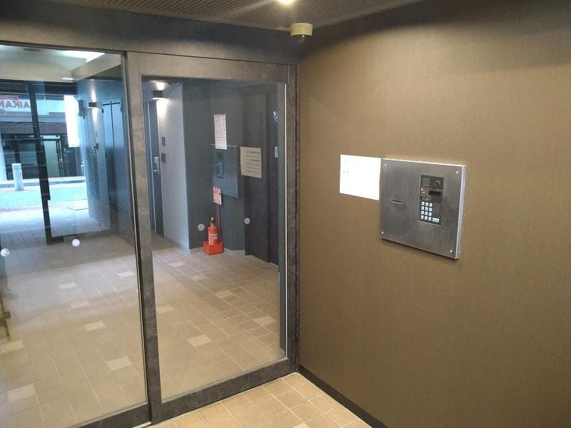 Room image 8