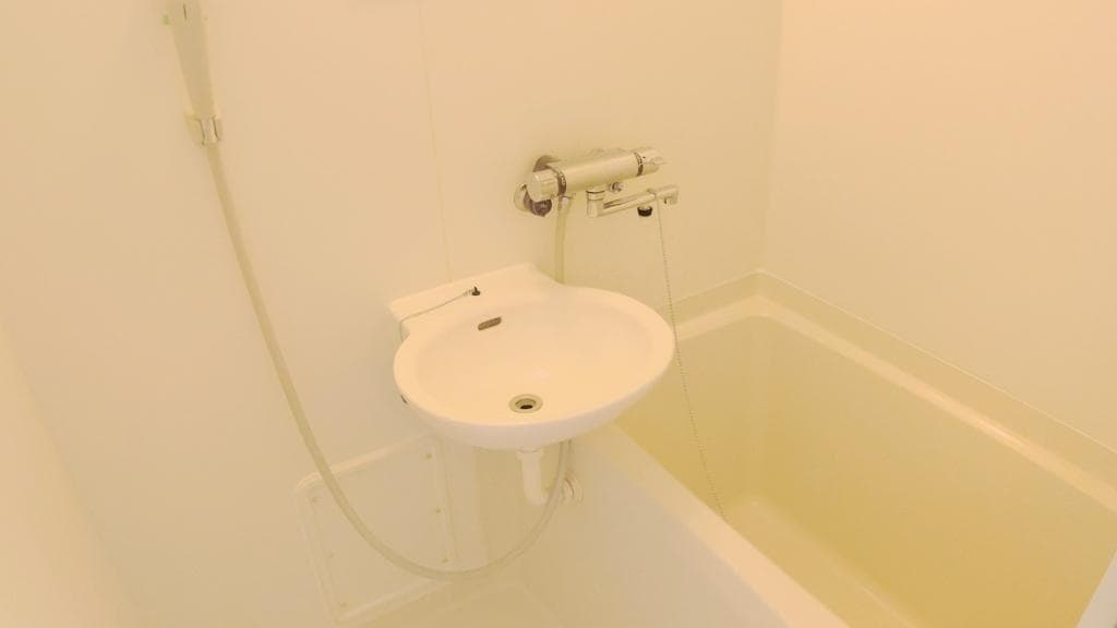 Room image 14
