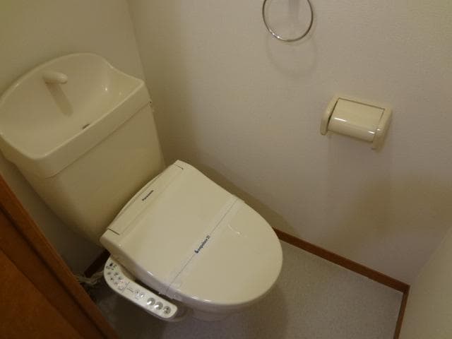 Room image 12