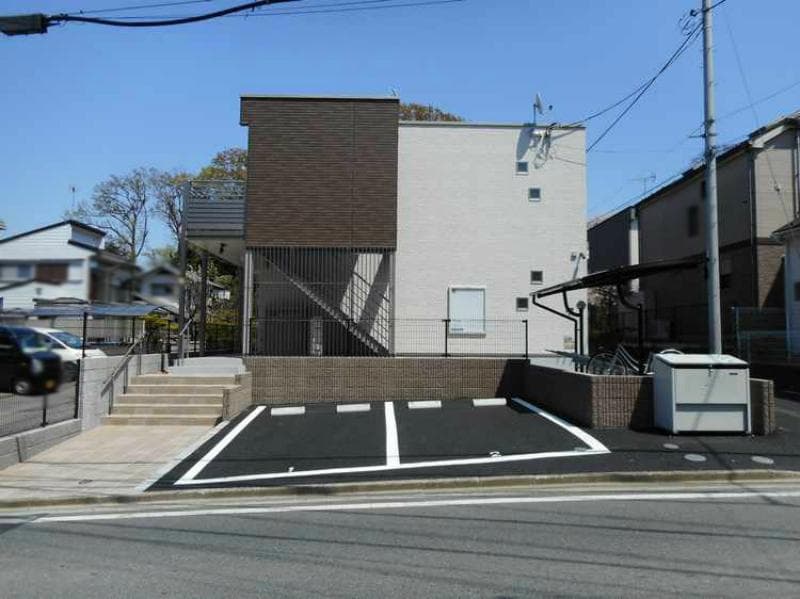 Main exterior of CLEINO Nagomi