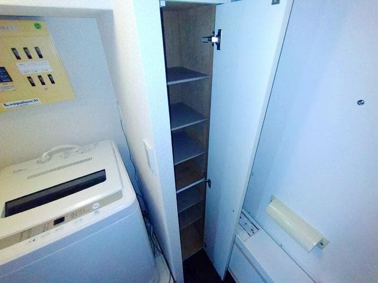Room image 13