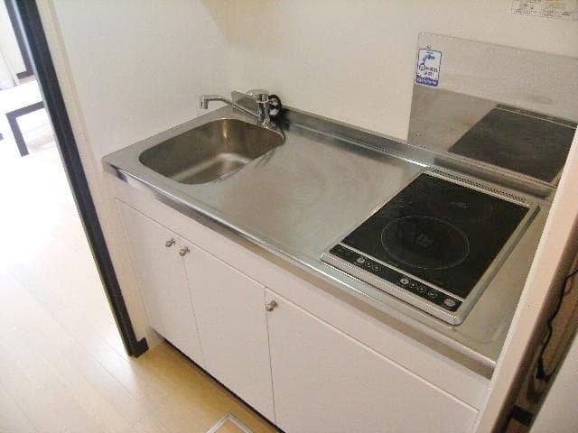 Room image 10