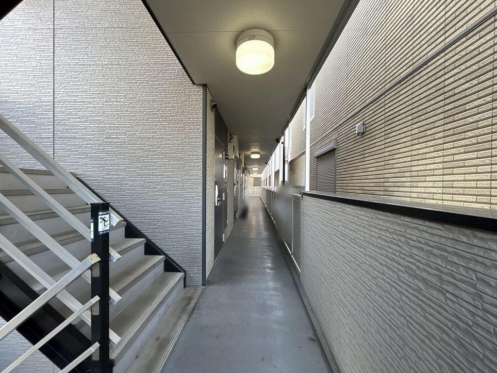 Room image 12