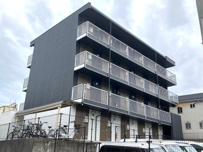 Main exterior of leopalace Spruce II