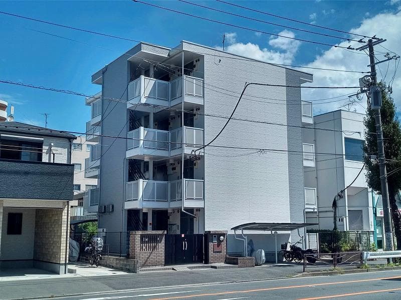 Main exterior of leopalace Miyabi