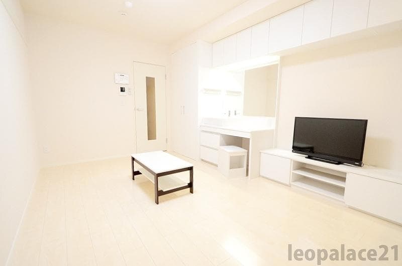 Room image 15
