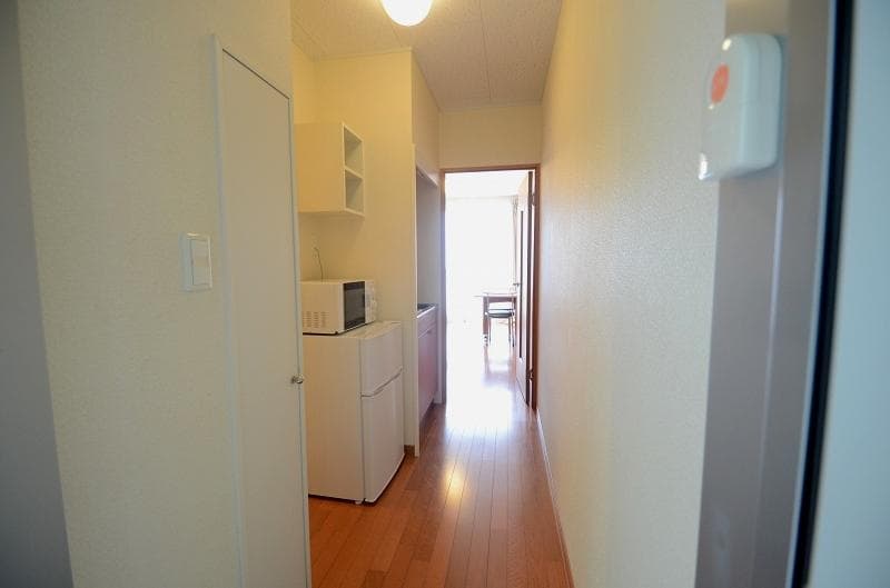 Room image 9