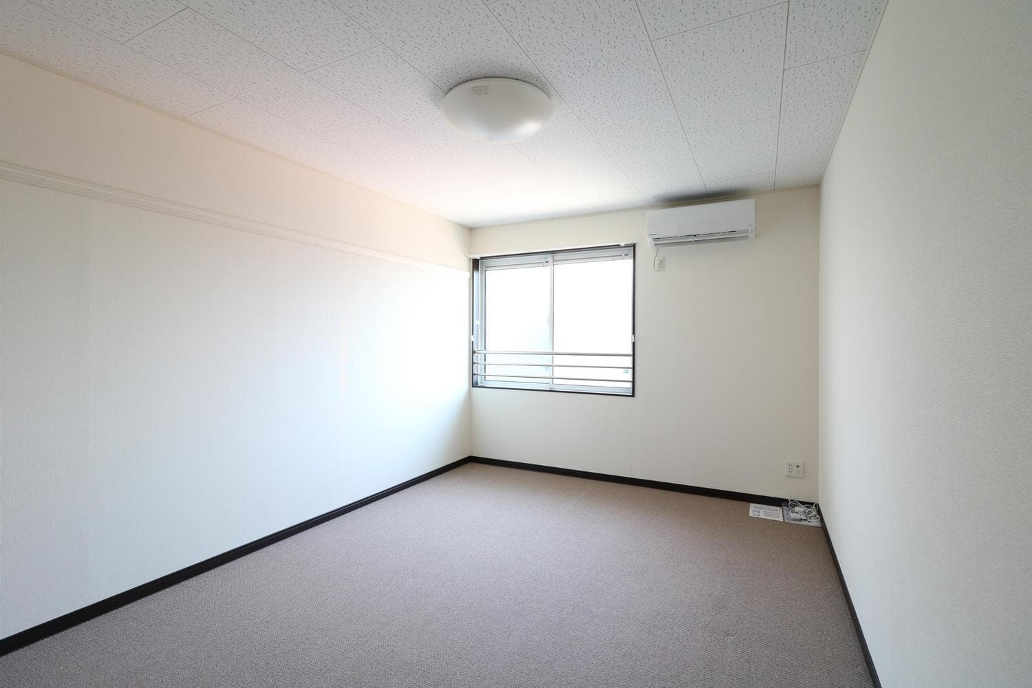 Preview interior of LEONEXT Asahi