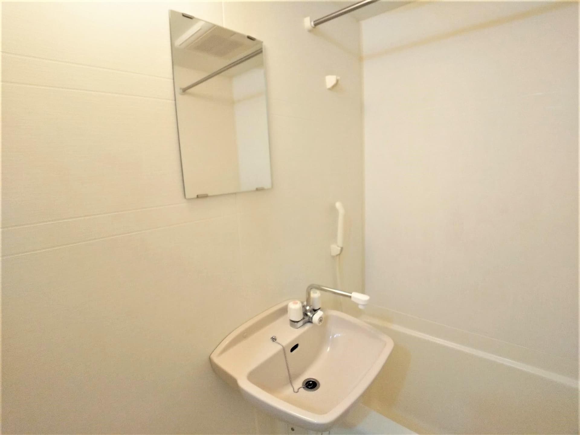 Room image 14