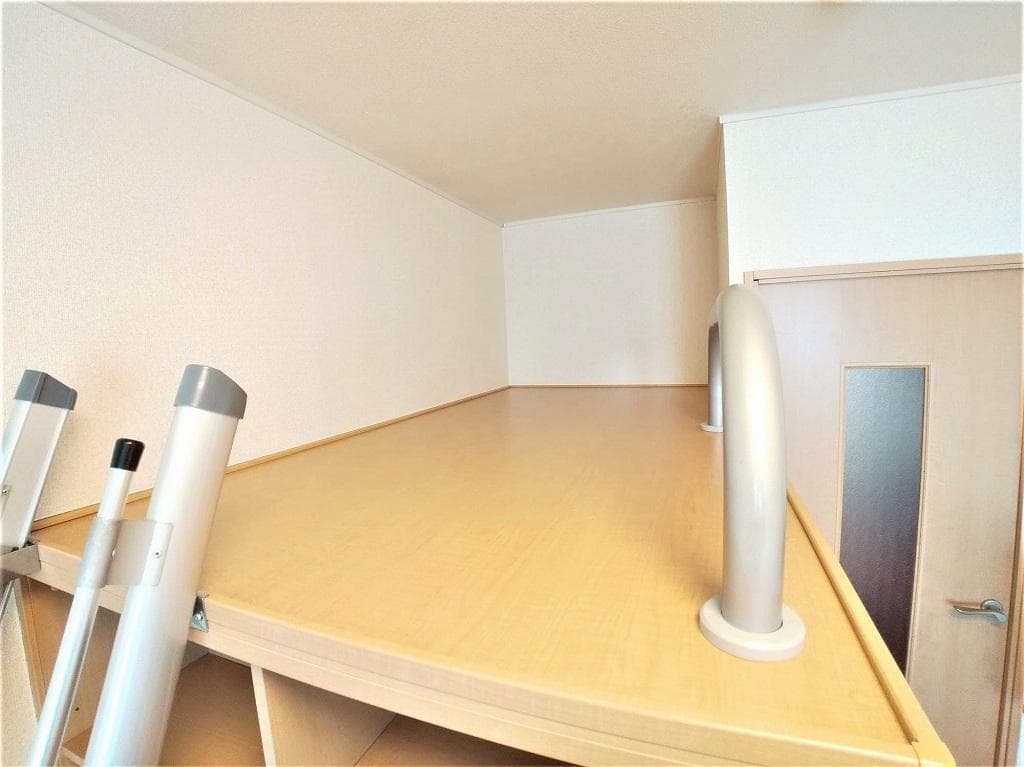 Room image 15