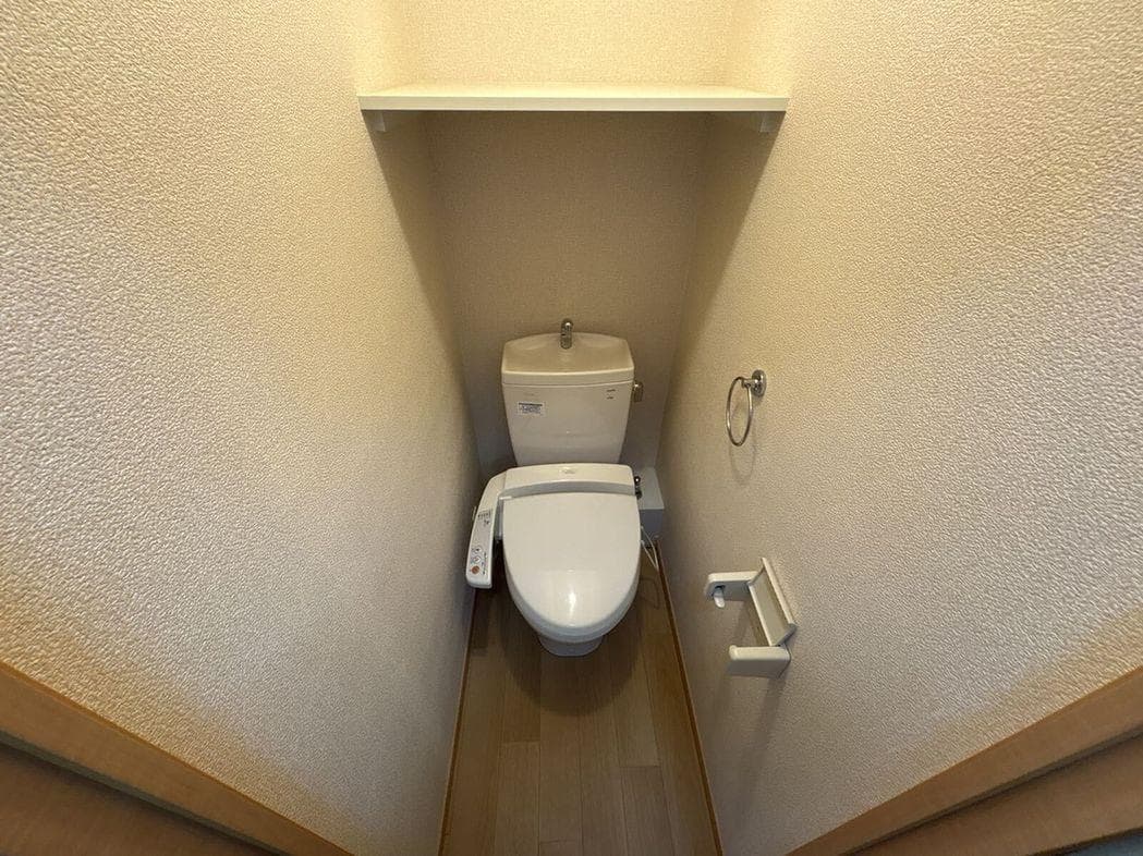 Room image 9