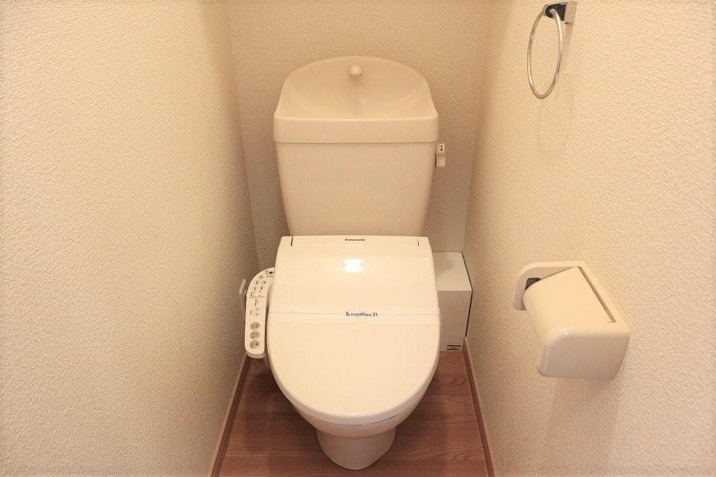 Room image 10