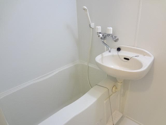 Room image 13
