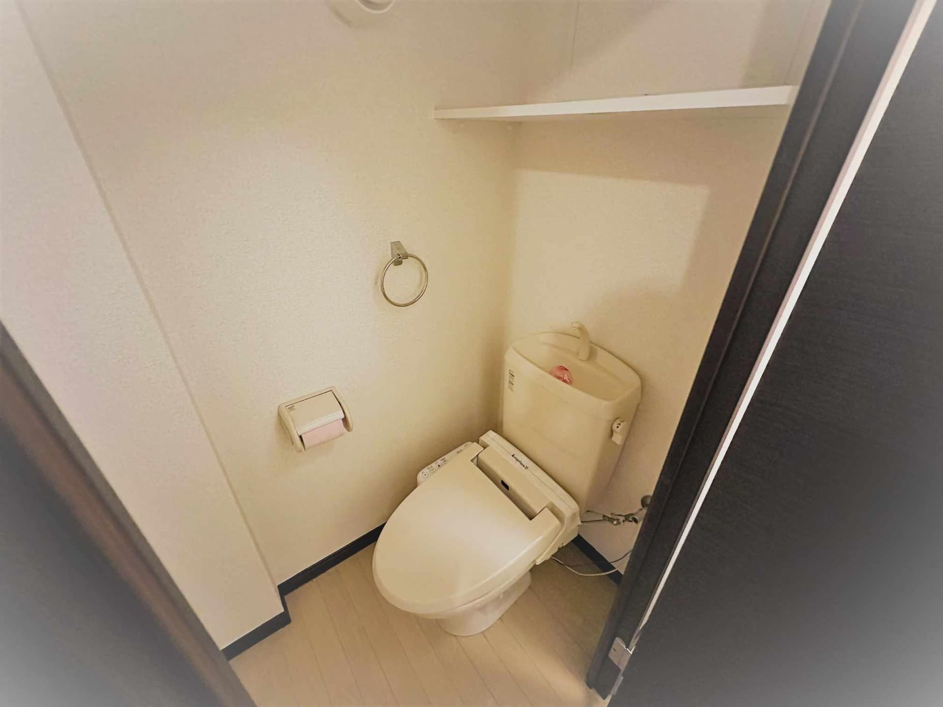 Room image 14