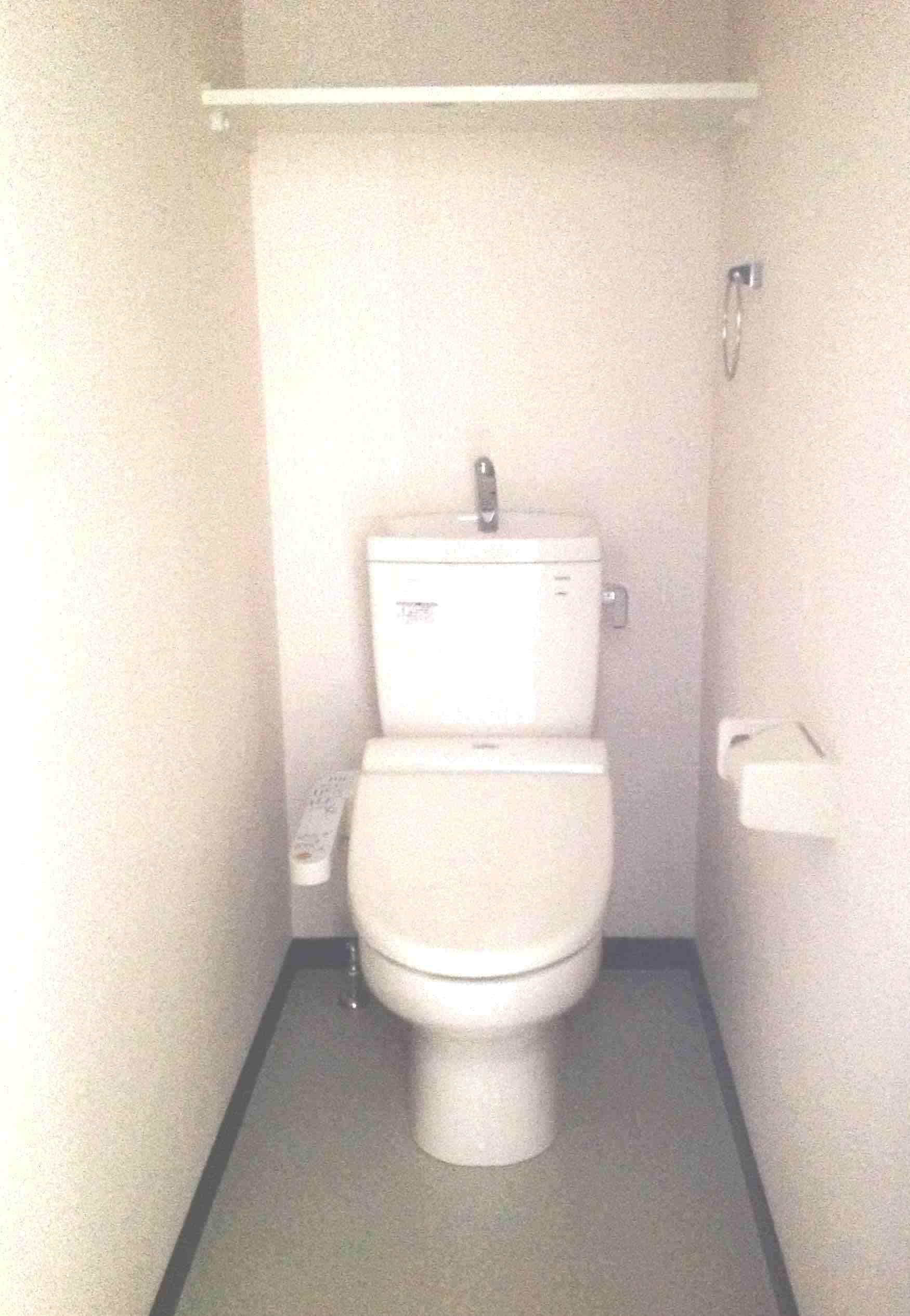 Room image 11
