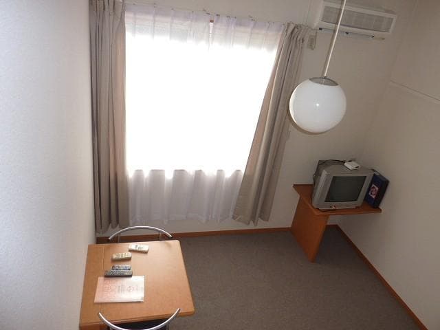 Room image 11
