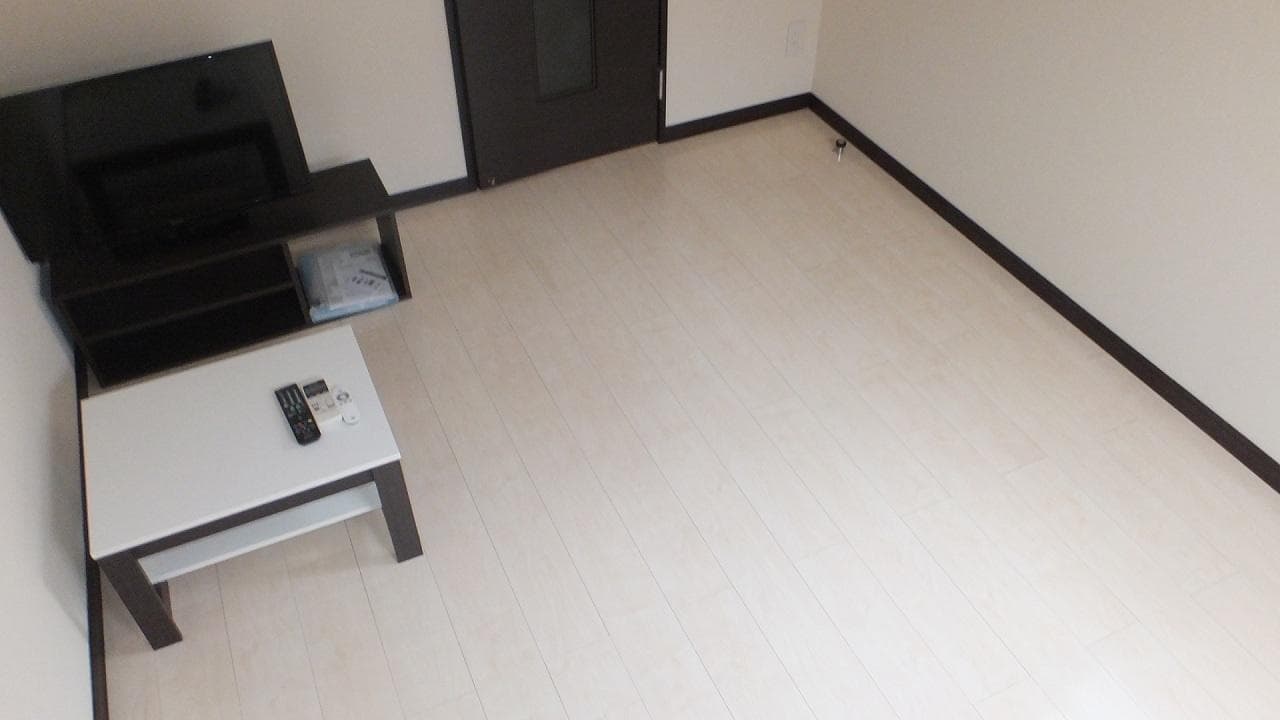 Room image 8