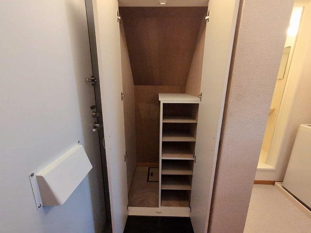 Room image 13