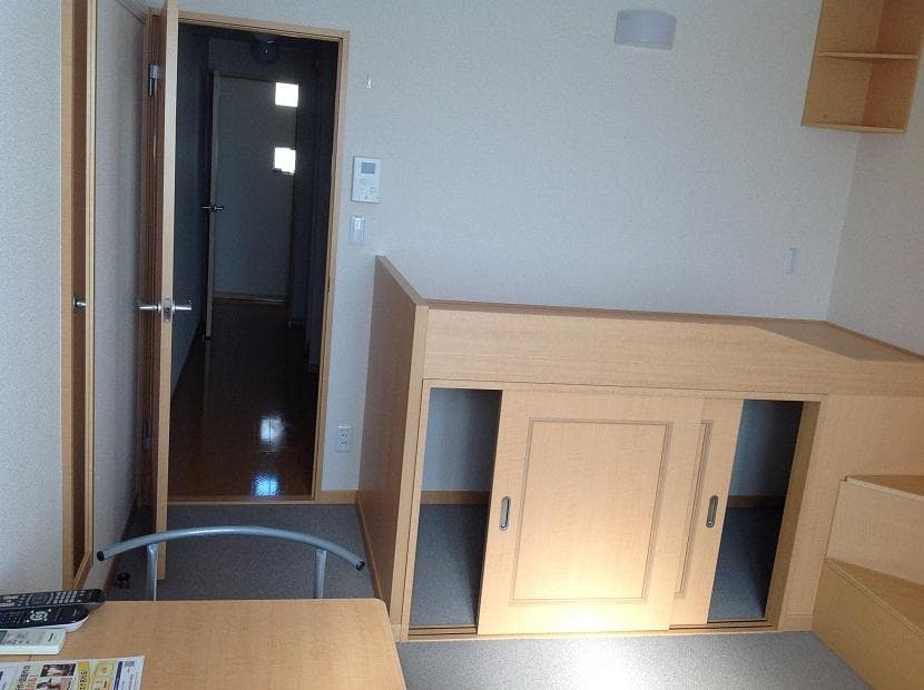 Room image 9