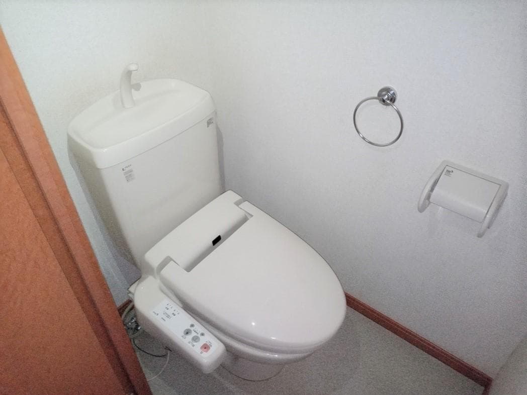 Room image 16