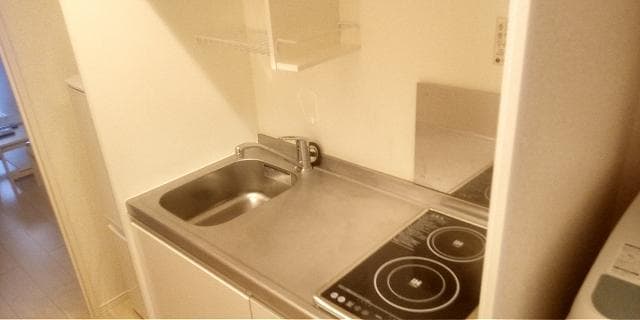 Room image 8