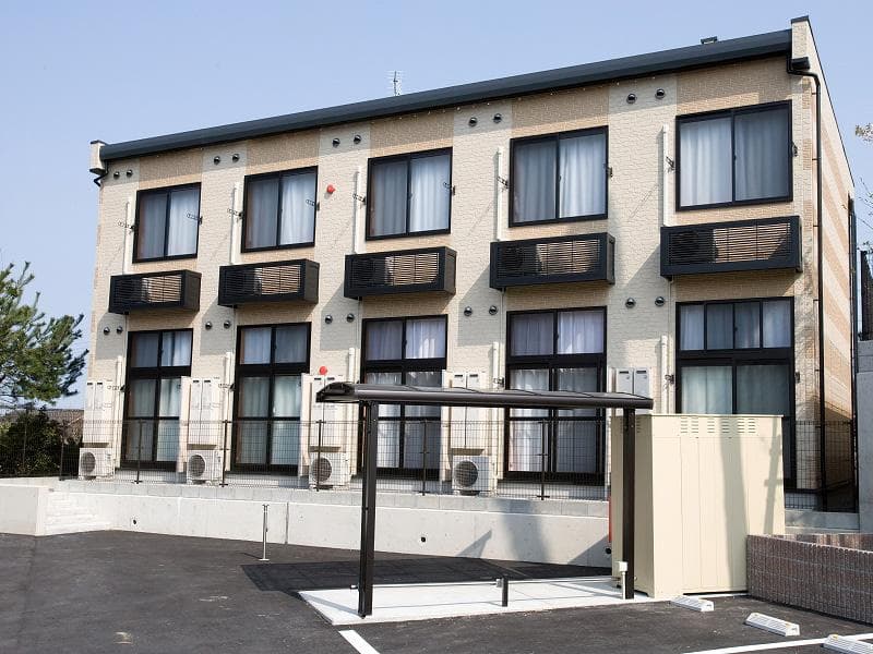 Main exterior of leopalace Palm Hills B