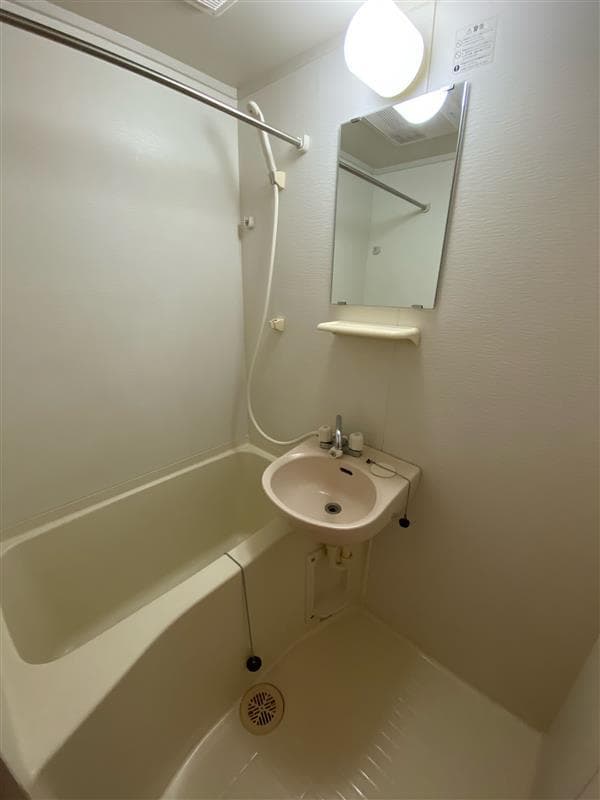 Room image 13