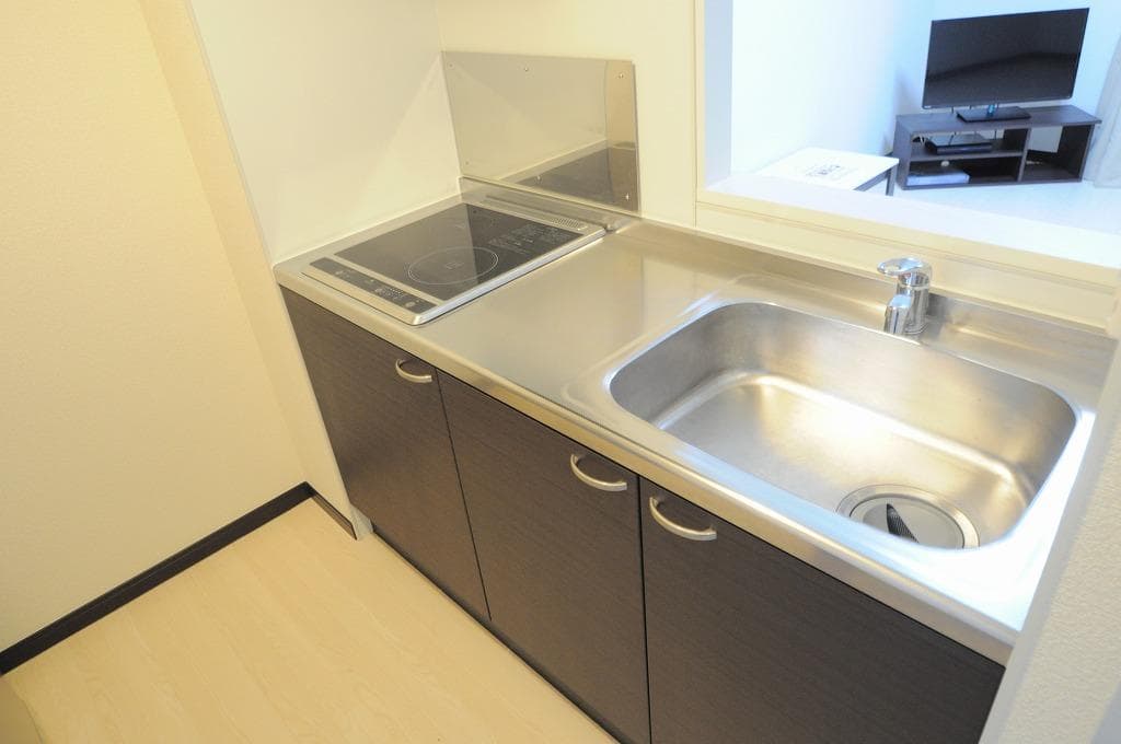 Room image 12