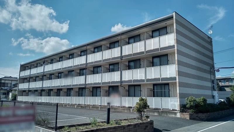 Main exterior of leopalace Yoshiken III