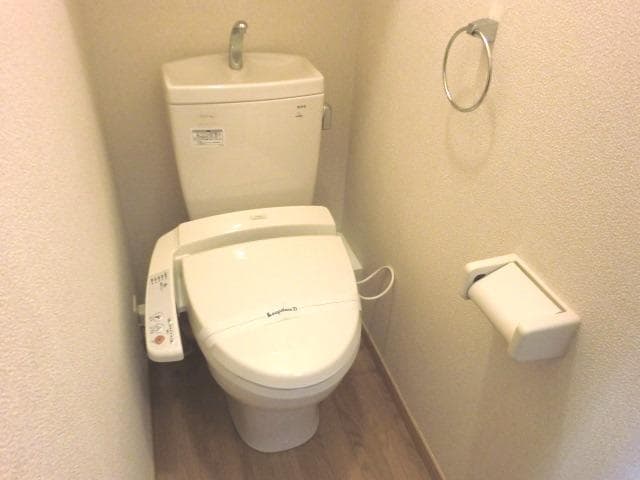 Room image 11