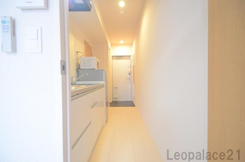 Room image 8