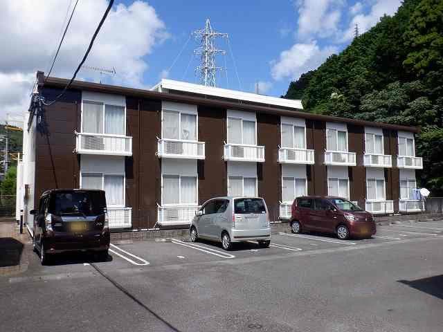 Main exterior of leopalace Avance B