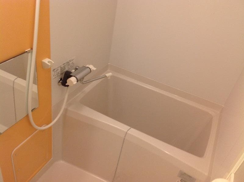 Room image 8