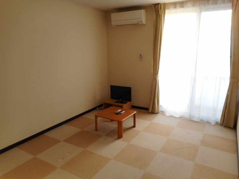 Room image 15