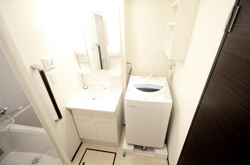 Room image 13