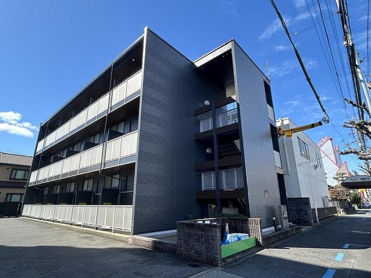 Main exterior of leopalace Cattleya
