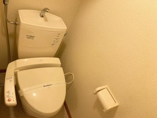Room image 11