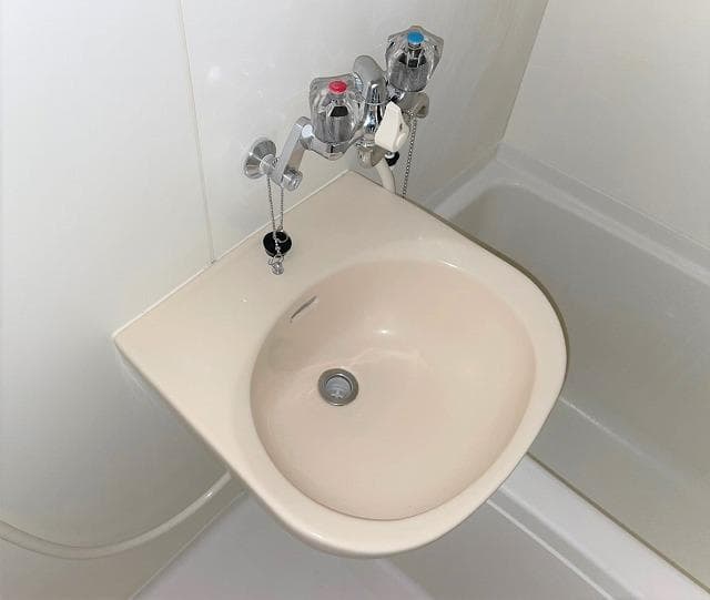 Room image 9